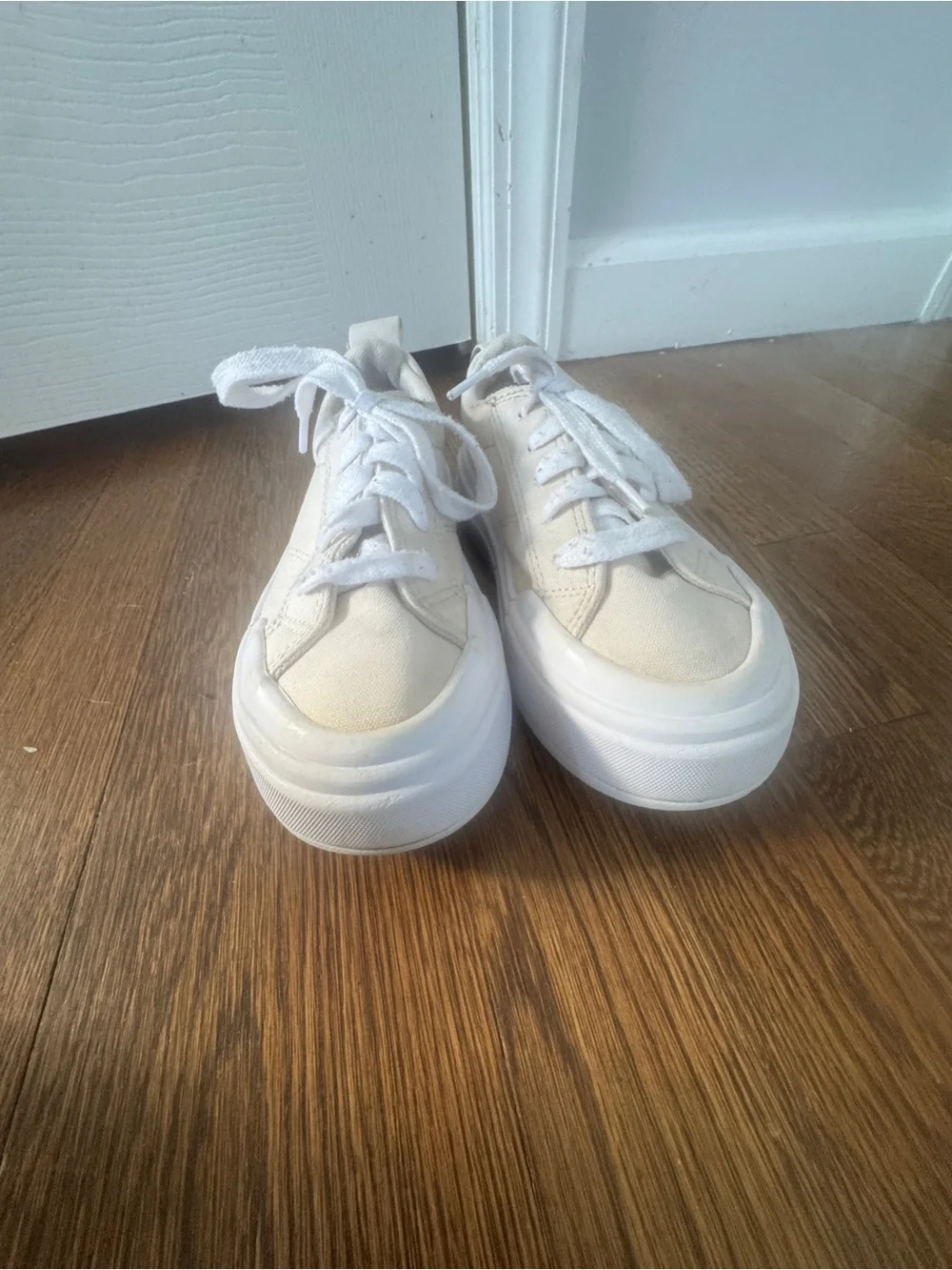 Converse Kids Cream Canvas Low-Top Sneakers